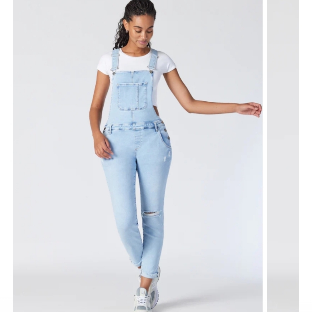 💰3/$30NoBo Denim overalls